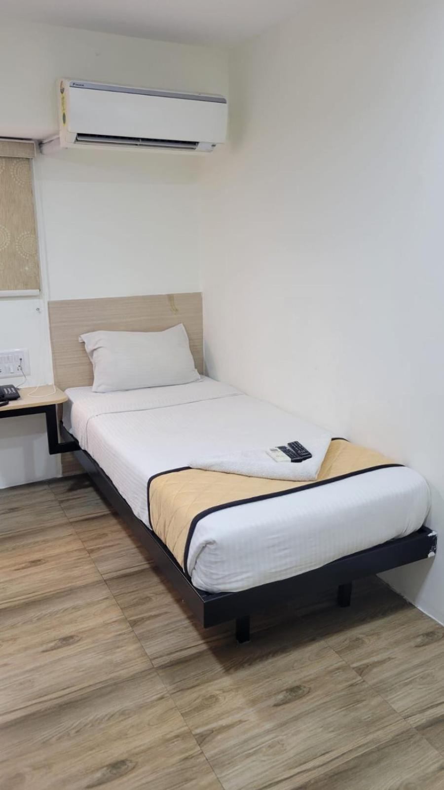 Hotel Grace Residency Chennai Airport Zewnętrze zdjęcie