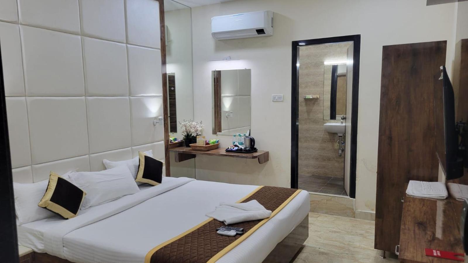 Hotel Grace Residency Chennai Airport Zewnętrze zdjęcie